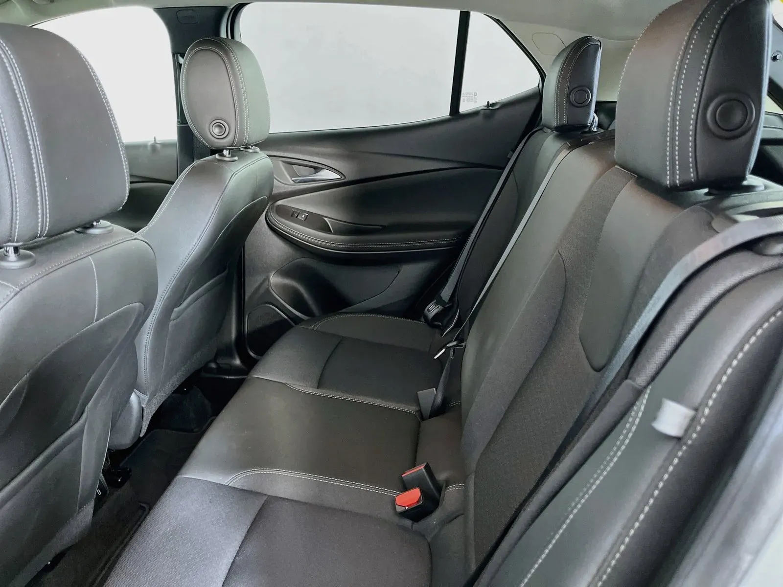 Buick Encore GX photo 24