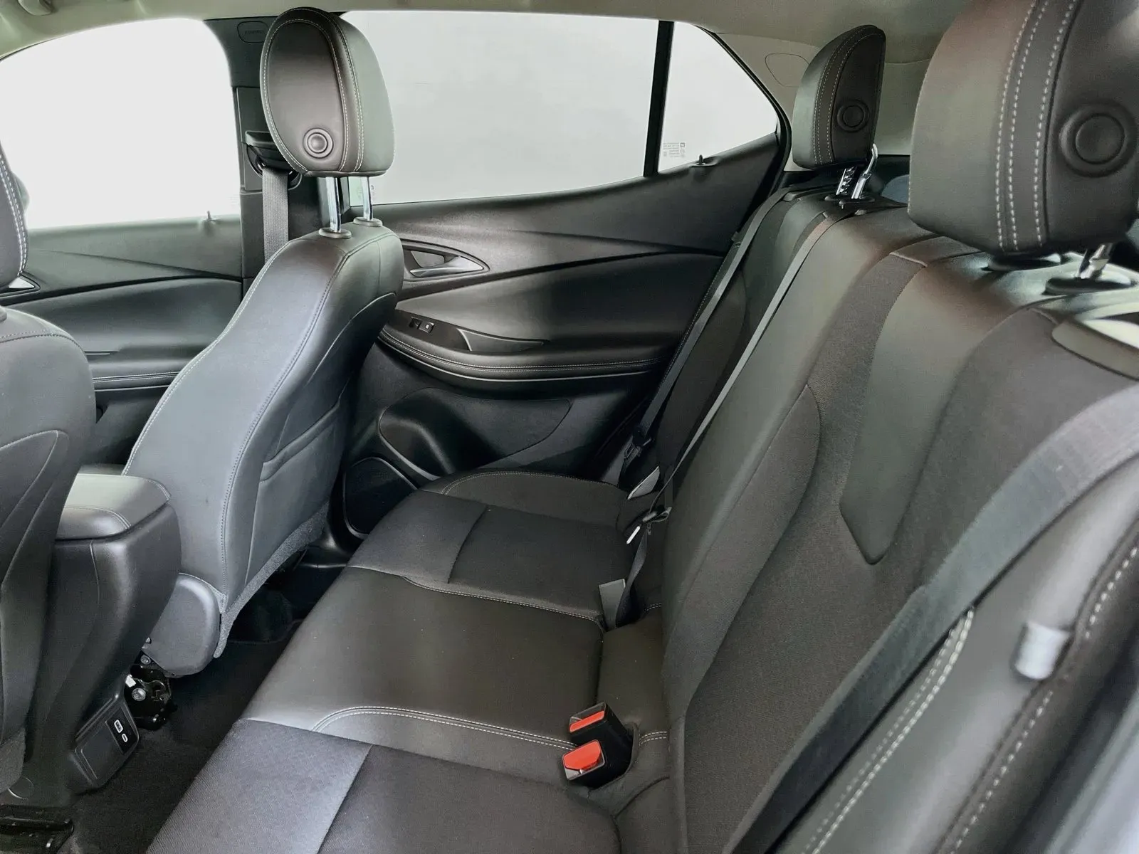 Buick Encore GX photo 22