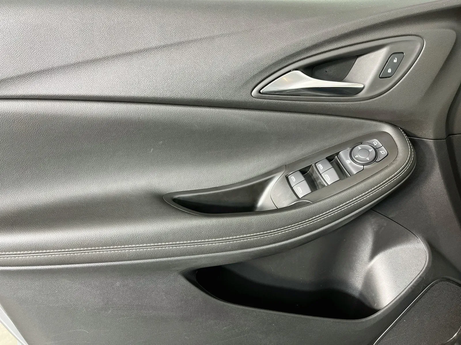 Buick Encore GX photo 17
