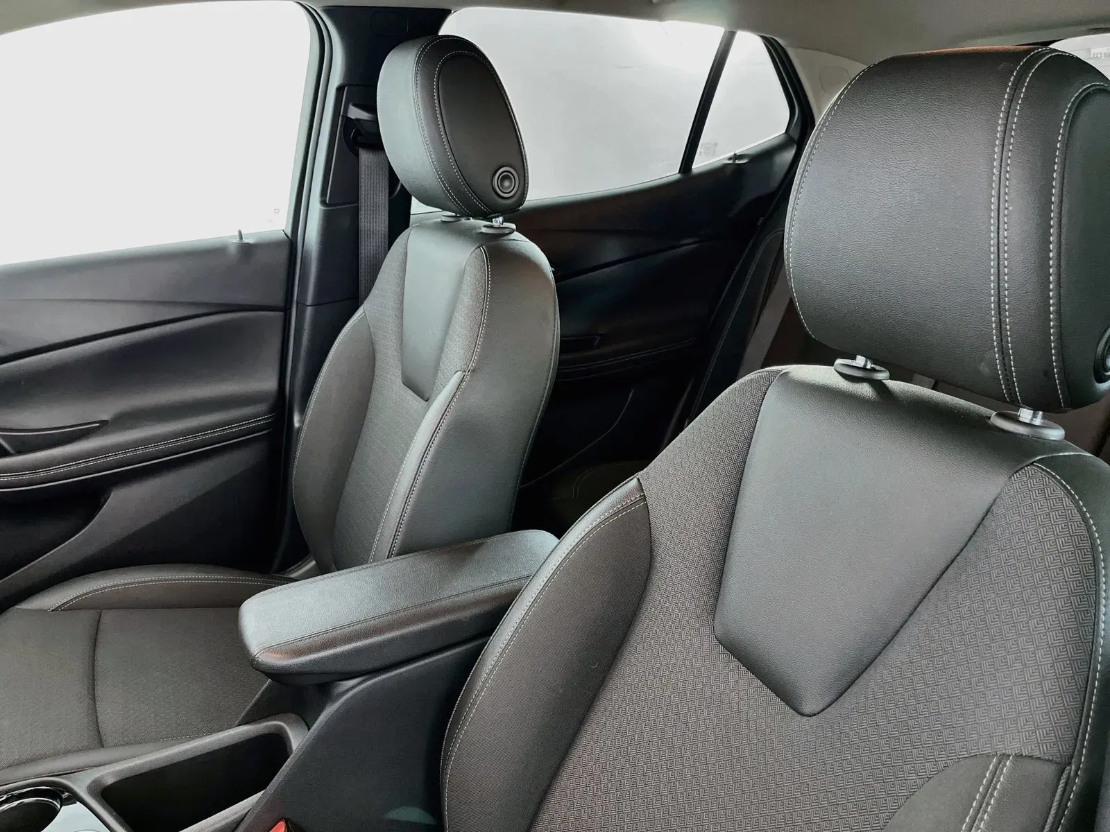 Buick Encore GX photo 19