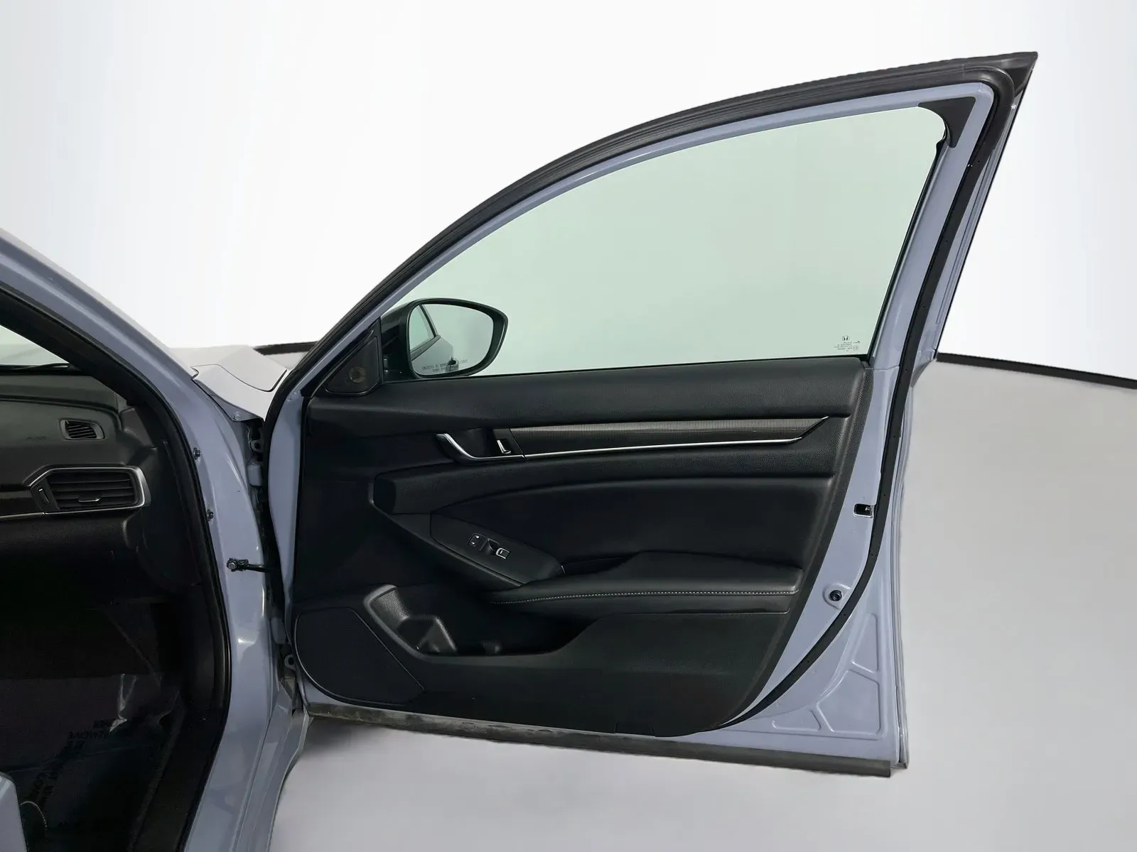 Honda Accord photo 29
