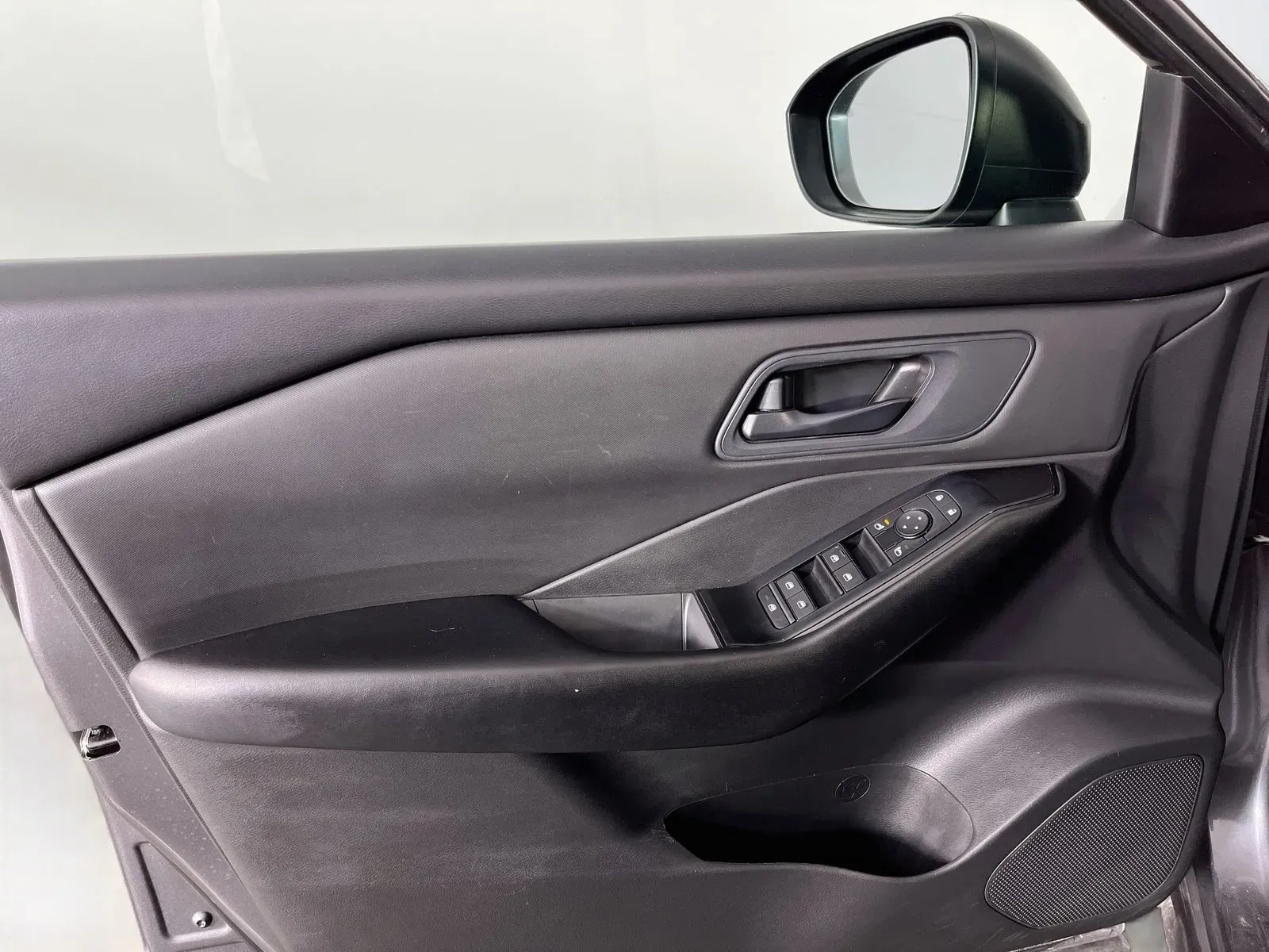 Nissan Rogue photo 15