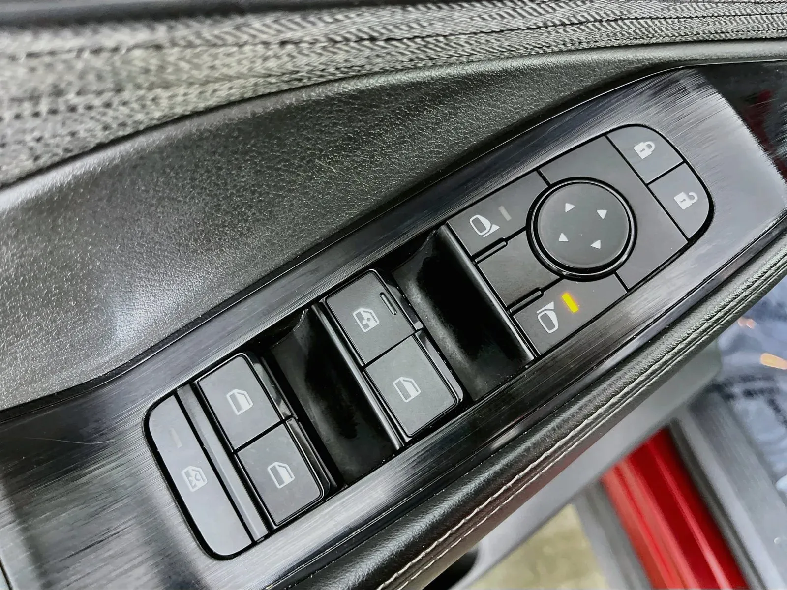 Nissan Rogue photo 19