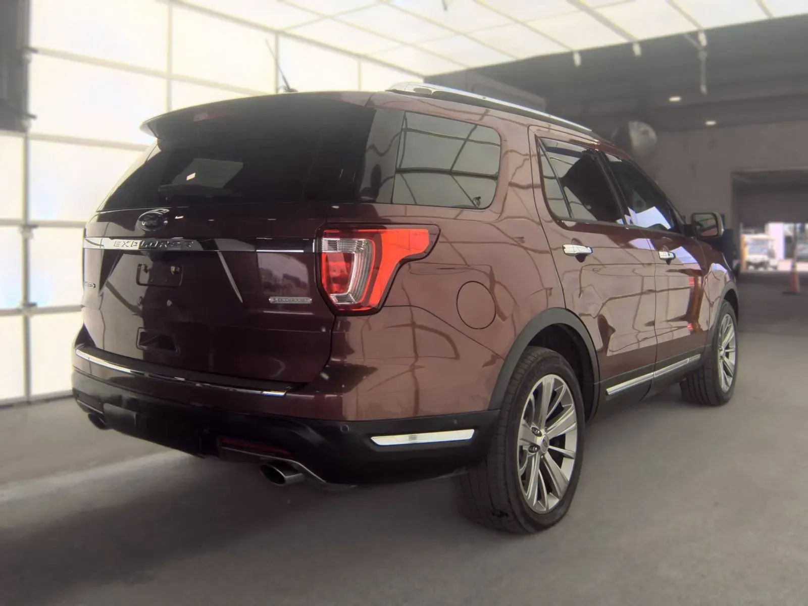Ford Explorer photo 6