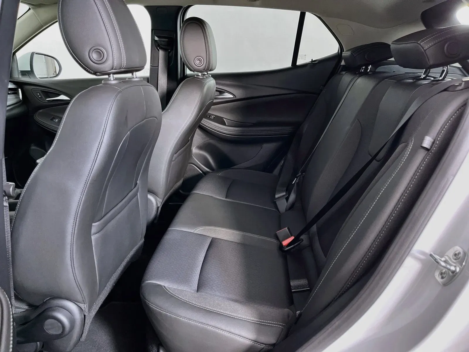 Buick Encore GX photo 25