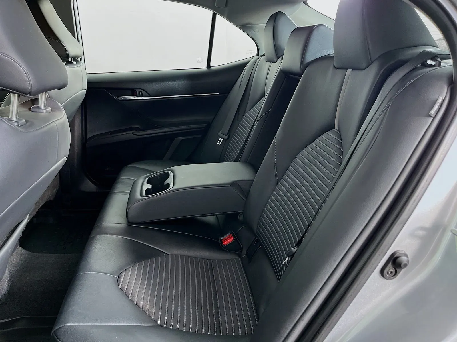 Toyota Camry photo 31