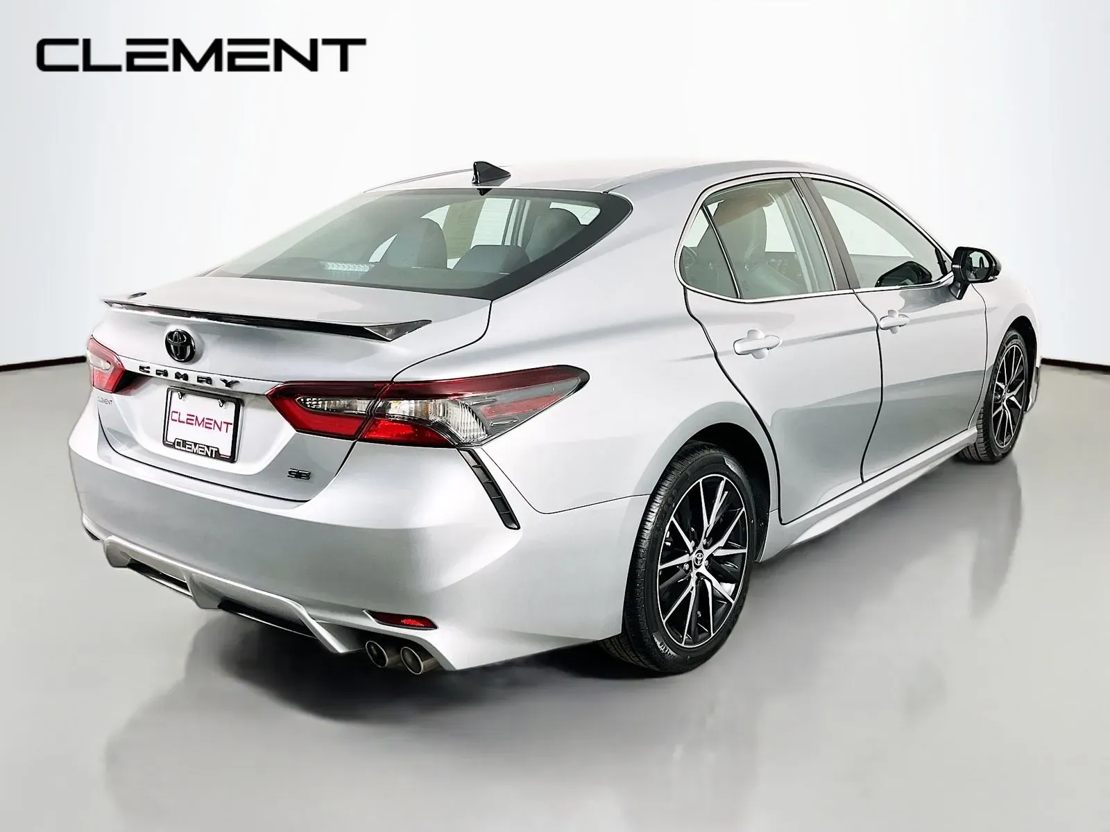 Toyota Camry photo 7
