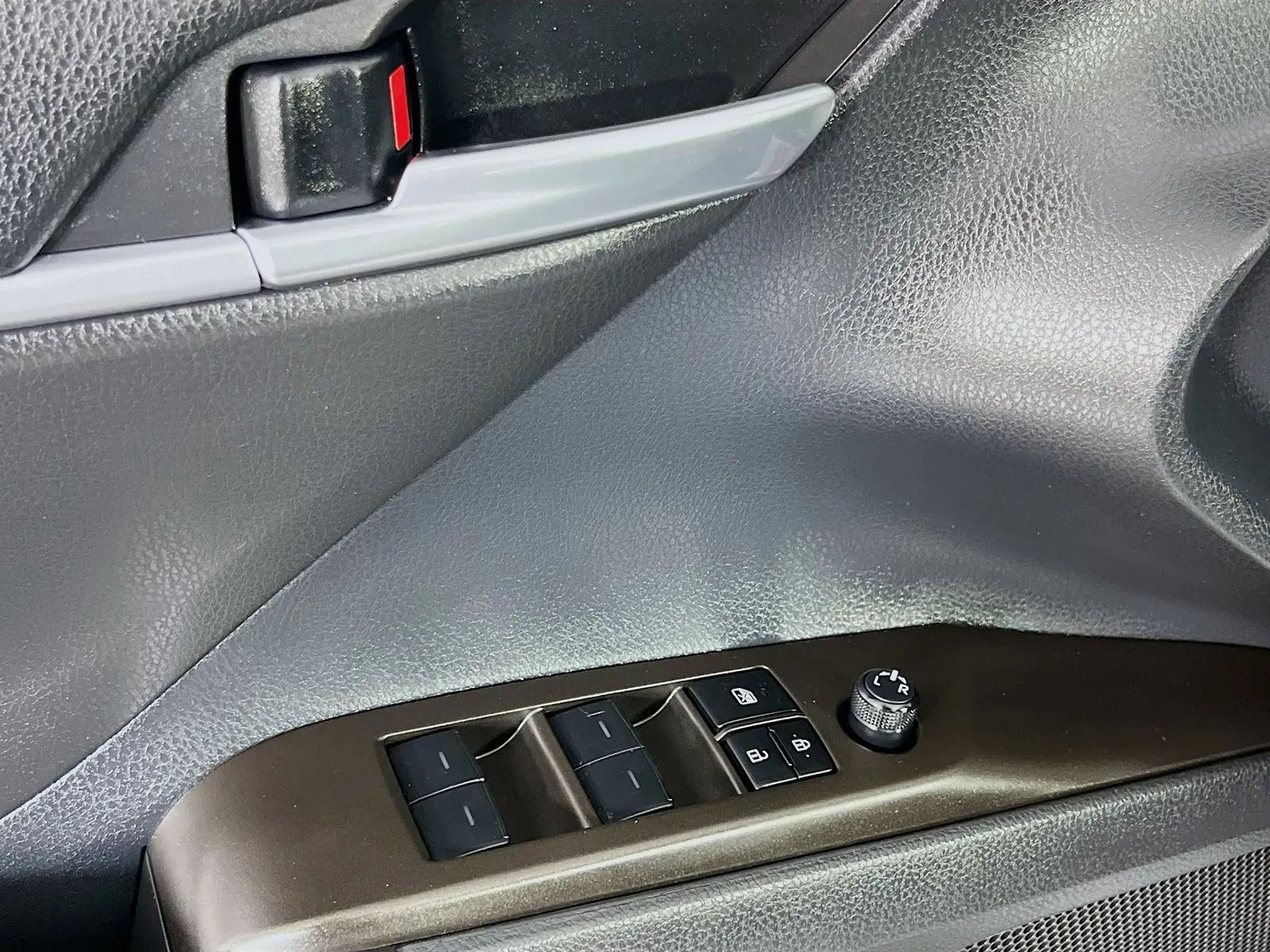Toyota Camry photo 25