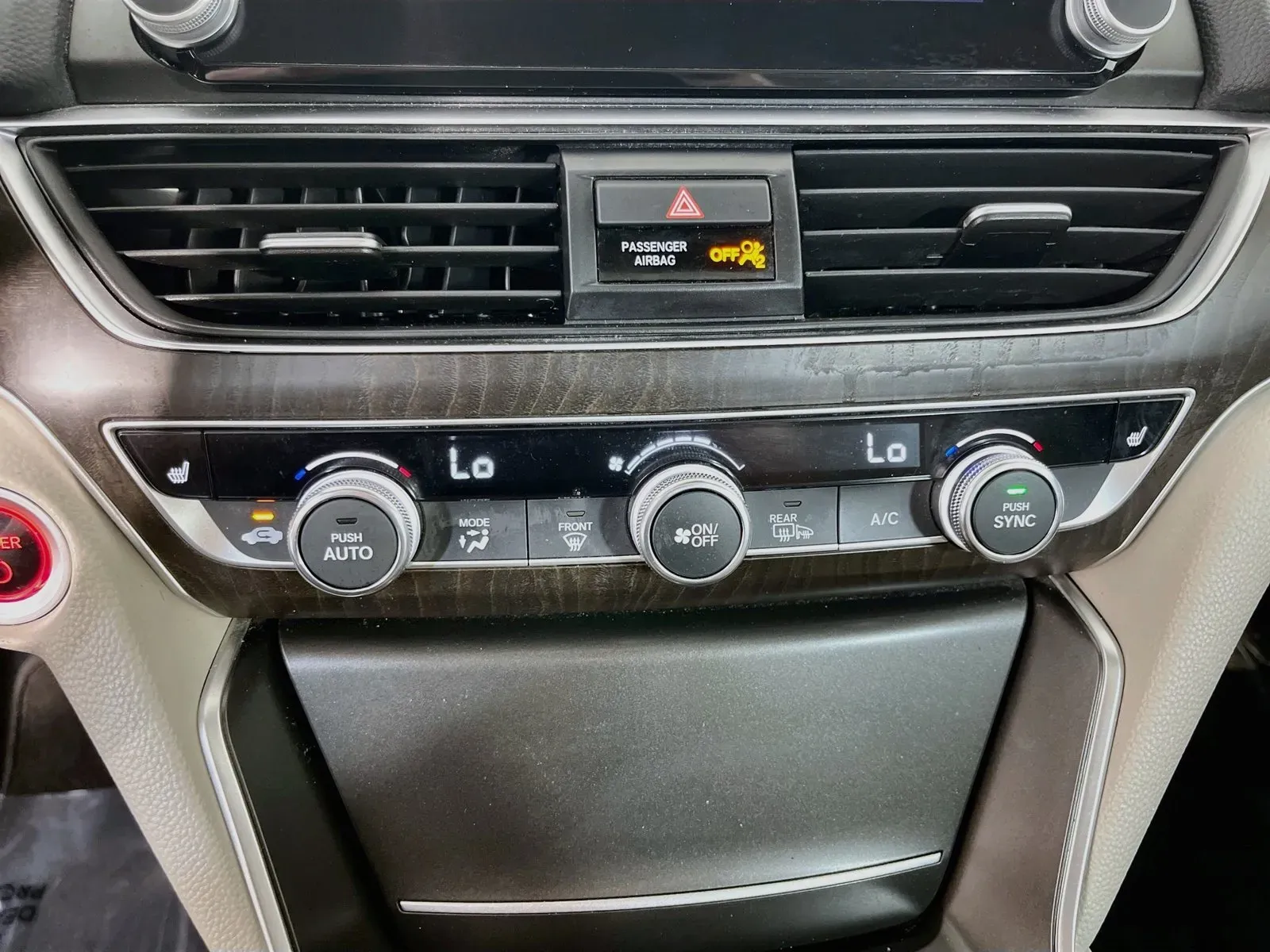 Honda Accord photo 23