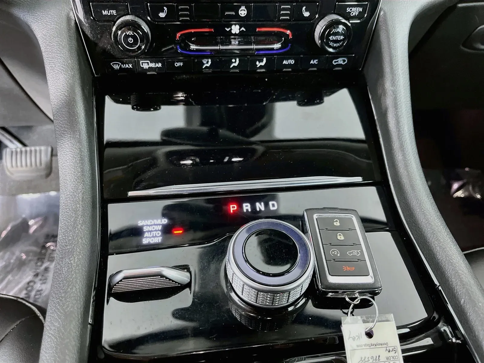 Jeep Grand Cherokee L photo 24