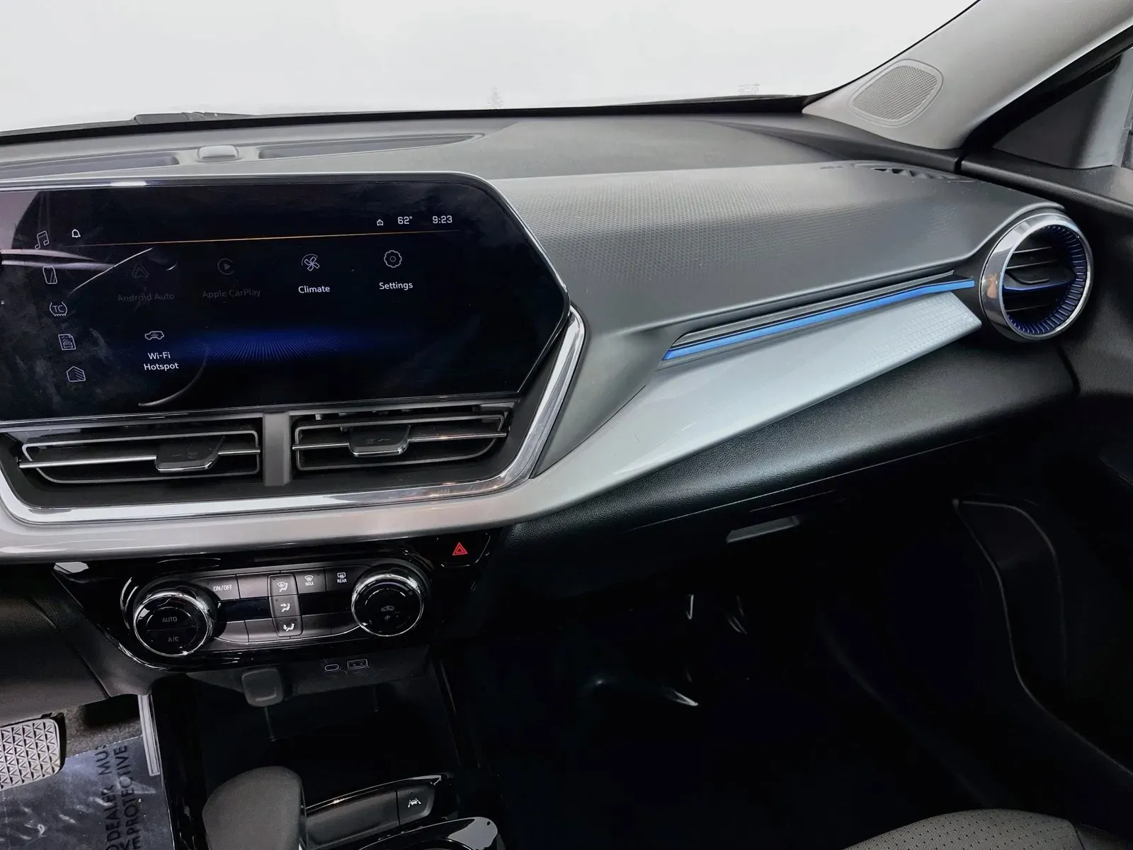 Chevrolet Trax photo 17