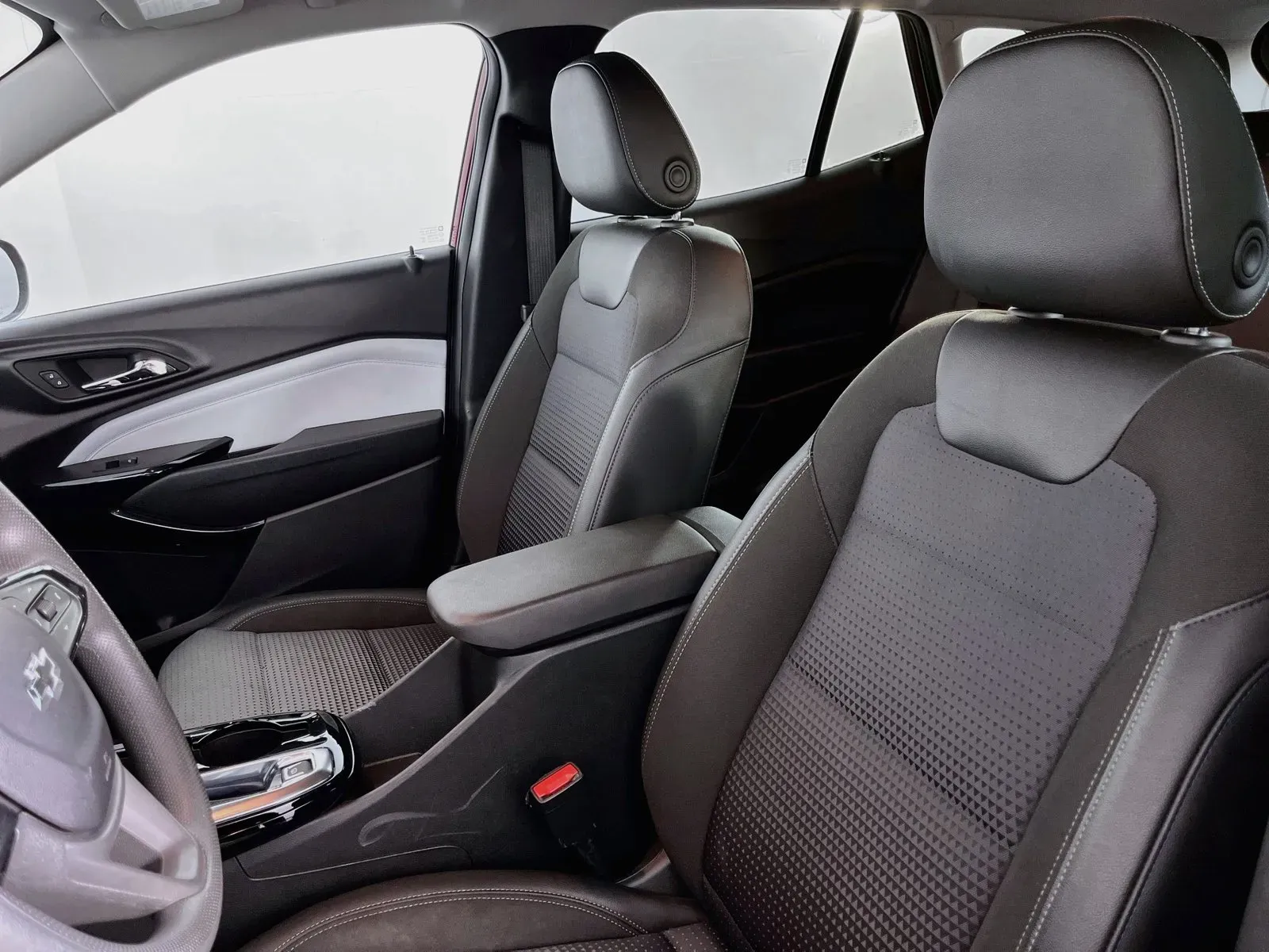 Chevrolet Trax photo 21