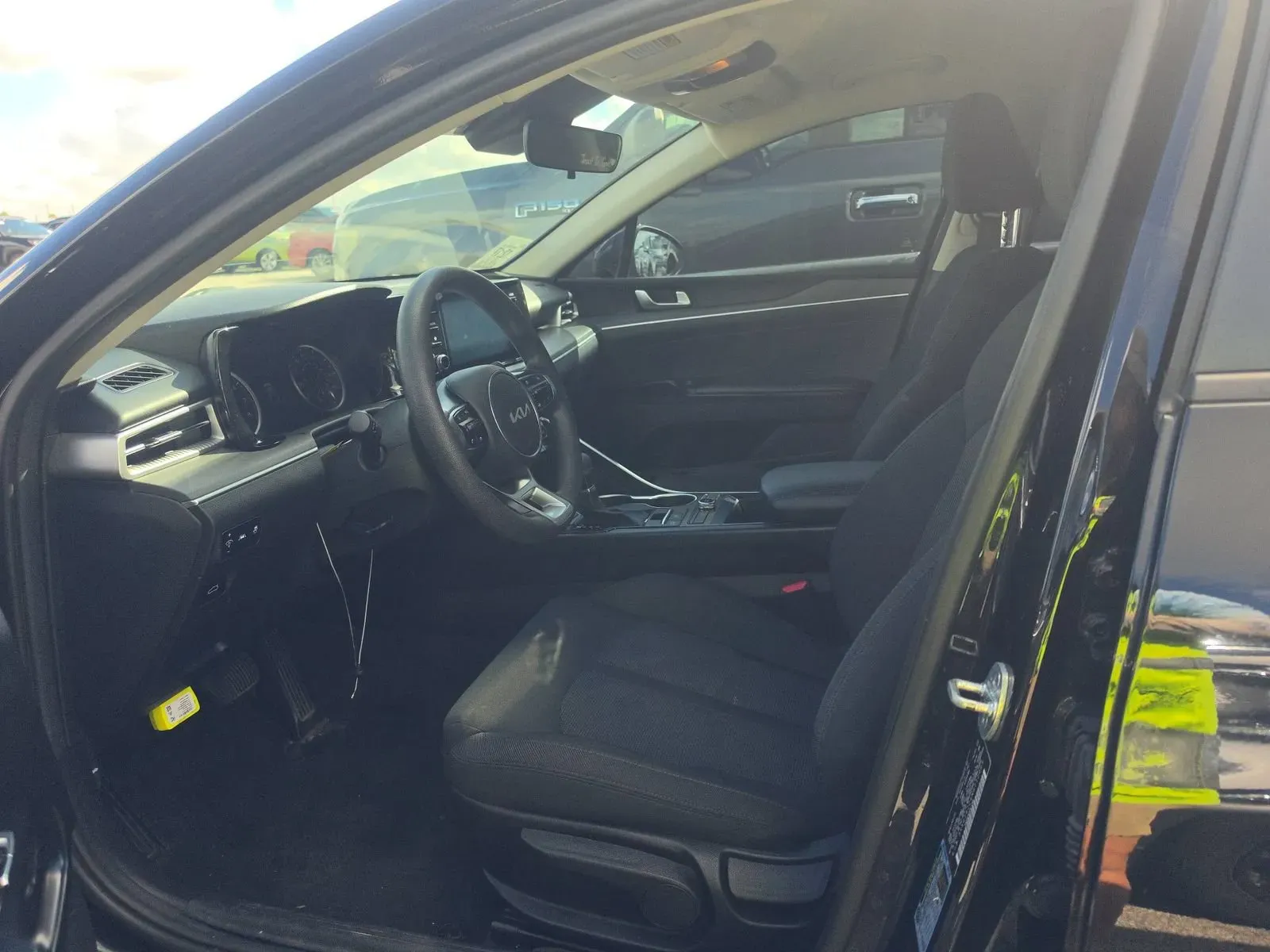 Kia K5 photo 3