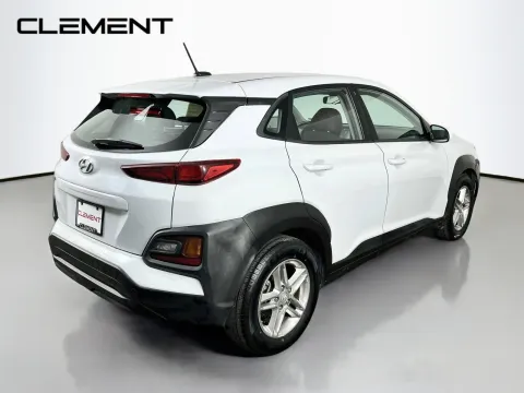 More photos of 2021 Hyundai Kona SE at Clement Pre-Owned, MO
