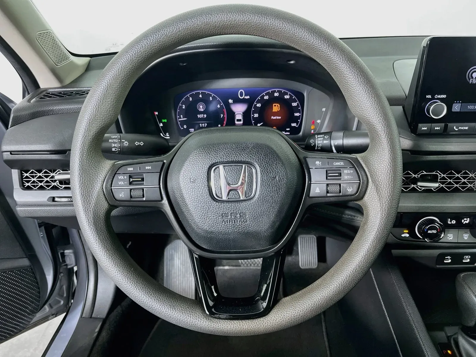 Honda Accord photo 13