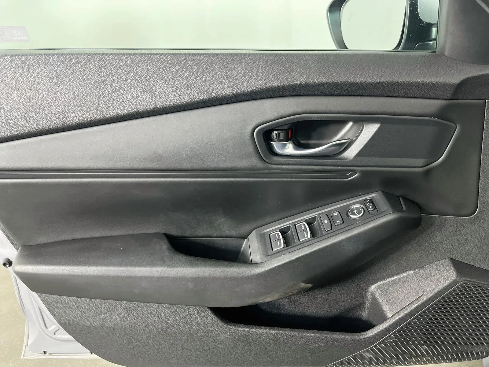 Honda Accord photo 24