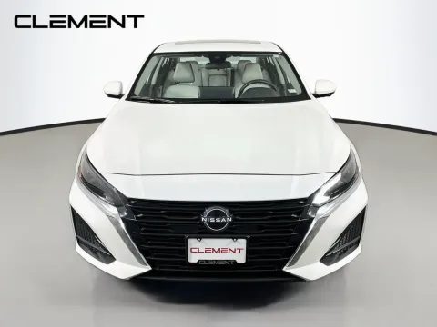 Photos of 2023 Nissan Altima 2.5 SL for sale in Florissant, MO at Clement Pre-Owned