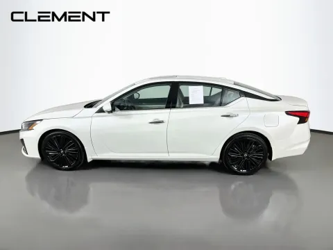 More photos of 2023 Nissan Altima 2.5 SL at Clement Pre-Owned, MO