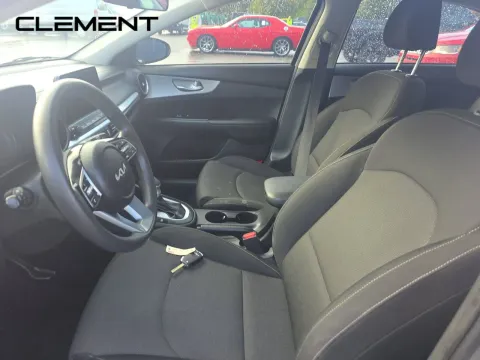 More photos of 2023 Kia Forte LXS at Clement Pre-Owned, MO