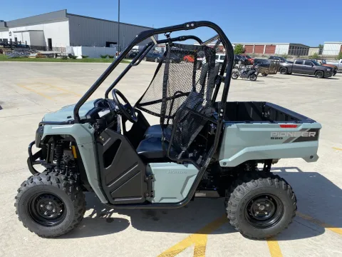 More photos of 2026 Honda Pioneer 520 at Dell's Honda Powerhouse, MO