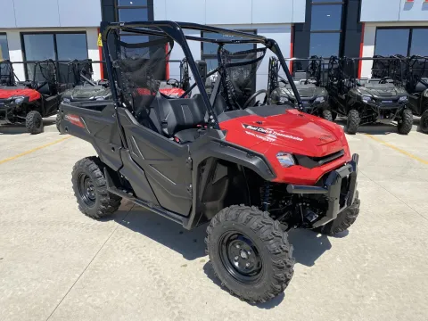 Photos of 2025 HONDA PIONEER 1000 Base for sale in Grain Valley, MO at Dell's Honda Powerhouse