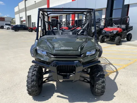 Another view of 2025 HONDA PIONEER 1000-6 Crew Deluxe for sale in Grain Valley, MO at Dell's Honda Powerhouse