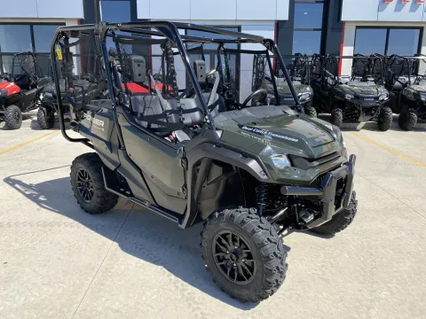 Photos of 2025 HONDA PIONEER 1000-5 Deluxe for sale in Grain Valley, MO at Dell's Honda Powerhouse