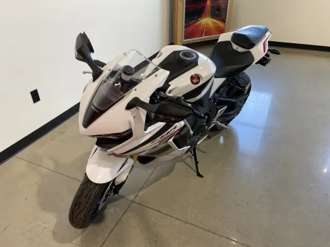 More photos of 2026 HONDA CBR1000RR ABS at Dell's Honda Powerhouse, MO