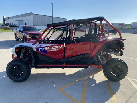 More photos of 2026 HONDA Talon1000X4 at Dell's Honda Powerhouse, MO