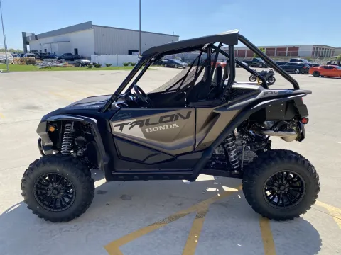 More photos of 2026 HONDA Talon 1000X FOX Live Valve at Dell's Honda Powerhouse, MO