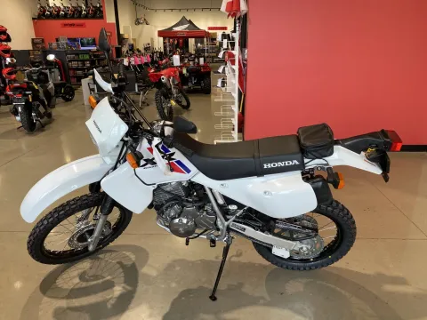More photos of 2025 HONDA XR650L at Dell's Honda Powerhouse, MO
