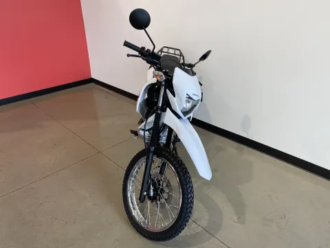 Another view of 2026 HONDA XR 150L for sale in Grain Valley, MO at Dell's Honda Powerhouse