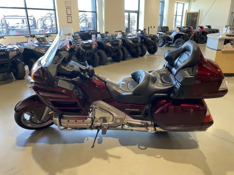 More photos of 2008 HONDA Goldwing ABS Audio / Comfort / Navi / ABS at Dell's Honda Powerhouse, MO