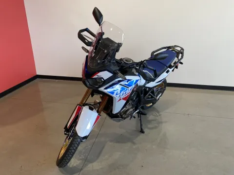 More photos of 2026 Honda Africa Twin Adventure Sports ES at Dell's Honda Powerhouse, MO