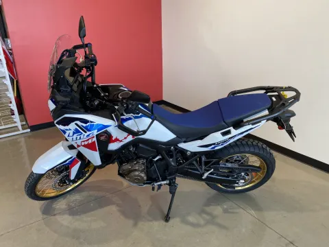More photos of 2026 Honda Africa Twin Adventure Sports ES at Dell's Honda Powerhouse, MO