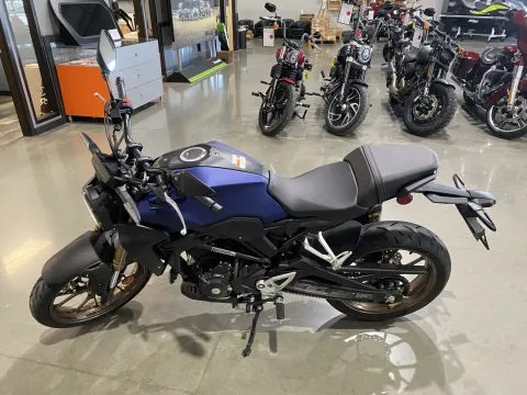 More photos of 2020 Honda CB300R ABS at Dell's Honda Powerhouse, MO