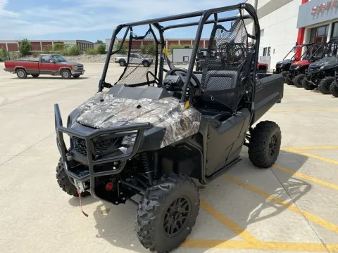 More photos of 2026 Honda Pioneer 700 Forest at Dell's Honda Powerhouse, MO