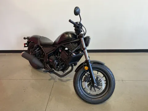 Photos of 2026 Honda Rebel 300 E-Clutch for sale in Grain Valley, MO at Dell's Honda Powerhouse