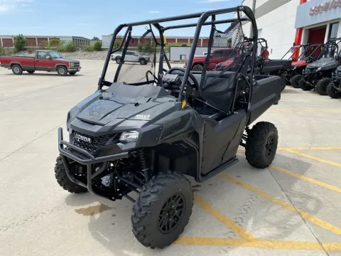 More photos of 2026 Honda Pioneer 700 Deluxe at Dell's Honda Powerhouse, MO