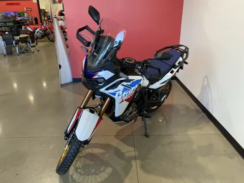 More photos of 2026 Honda Africa Twin DCT at Dell's Honda Powerhouse, MO