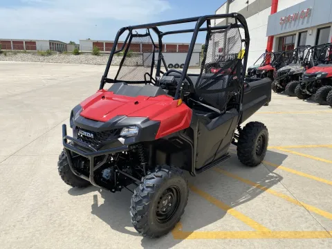 More photos of 2026 Honda Pioneer 700 at Dell's Honda Powerhouse, MO