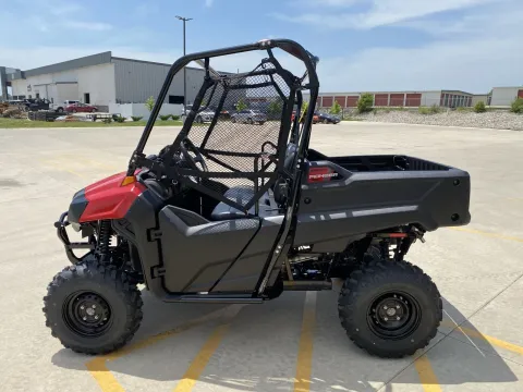 More photos of 2026 Honda Pioneer 700 at Dell's Honda Powerhouse, MO