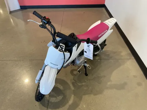 More photos of 2026 Honda CRF 50F at Dell's Honda Powerhouse, MO