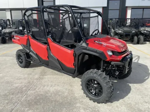 Photos of 2025 Honda Pioneer 1000-6 Crew Deluxe for sale in Grain Valley, MO at Dell's Honda Powerhouse