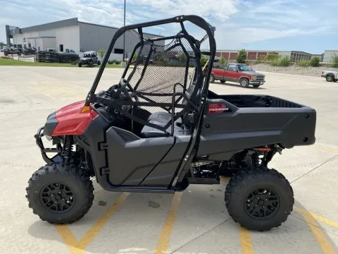 More photos of 2026 Honda Pioneer 700 Deluxe at Dell's Honda Powerhouse, MO