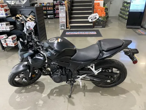 More photos of 2025 Honda CB500F ABS at Dell's Honda Powerhouse, MO