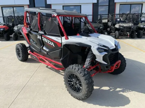 Photos of 2024 Honda Talon 1000R 4 FOX Live Valve for sale in Grain Valley, MO at Dell's Honda Powerhouse