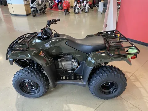 More photos of 2026 Honda FourTrax Recon at Dell's Honda Powerhouse, MO