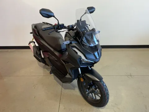 Photos of 2027 HONDA ADV160 for sale in Grain Valley, MO at Dell's Honda Powerhouse
