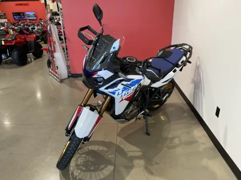 More photos of 2026 Honda Africa Twin at Dell's Honda Powerhouse, MO
